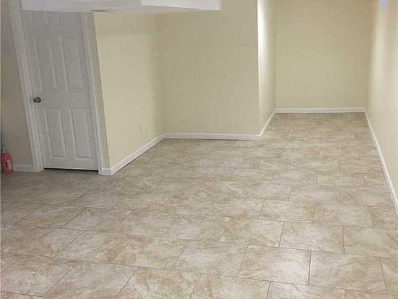 3rd image of 11120 Dunkirk St