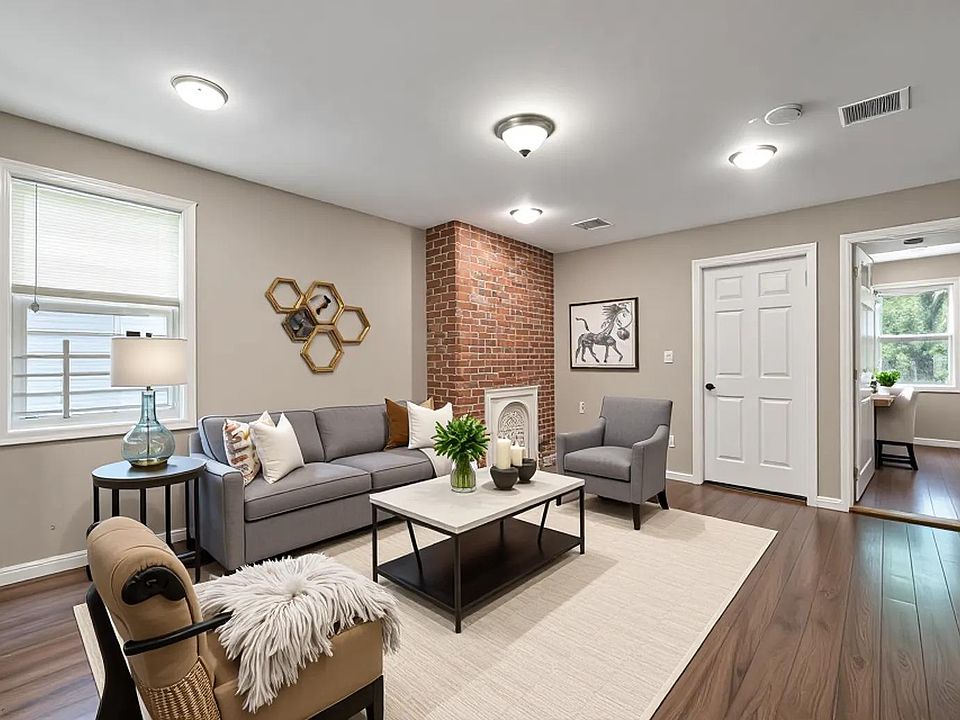 1st image of 20 Gardner Ave