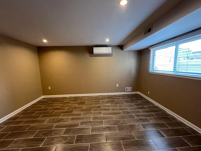 168 Braisted Ave #1 — Photo 7