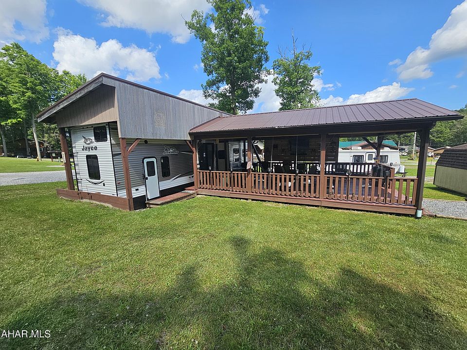 1st image of 395 Fox Ridge Rd
