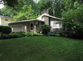 39 Wendover Rd, Rochester, NY 14610