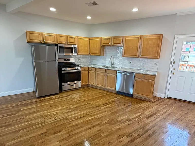 625 Cookman Ave #3 — Photo 3