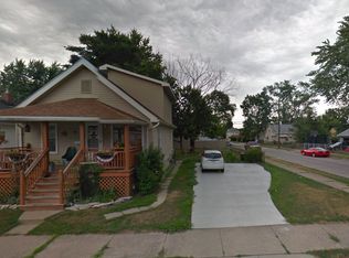 4853 Fletcher St, Wayne, MI 48184