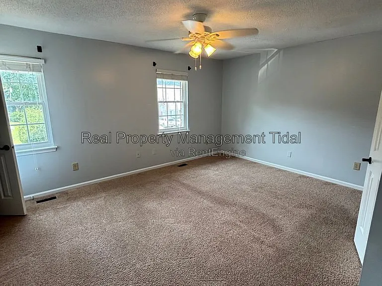 639 Biltmore Dr — Photo 23
