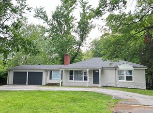 8404 Braddock Dr, Saint Louis, MO 63132