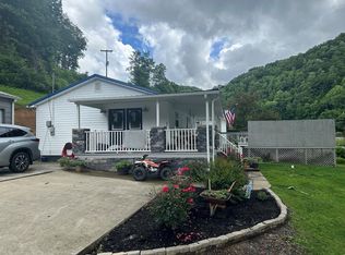 109 Mountain Laurel Rd, Mouthcard, KY 41548