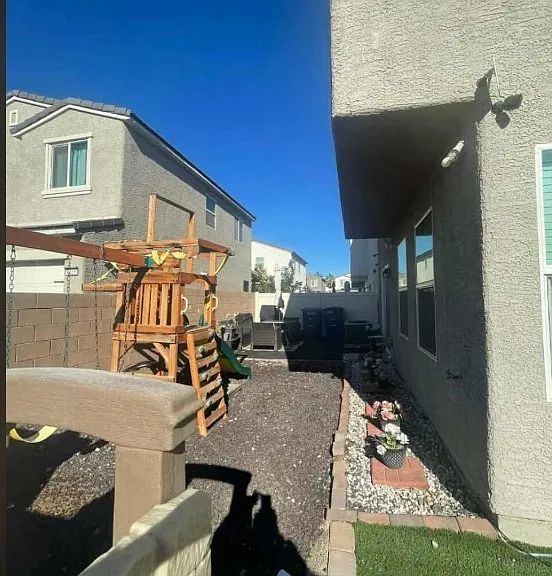 5045 Bloodhound St — Photo 27