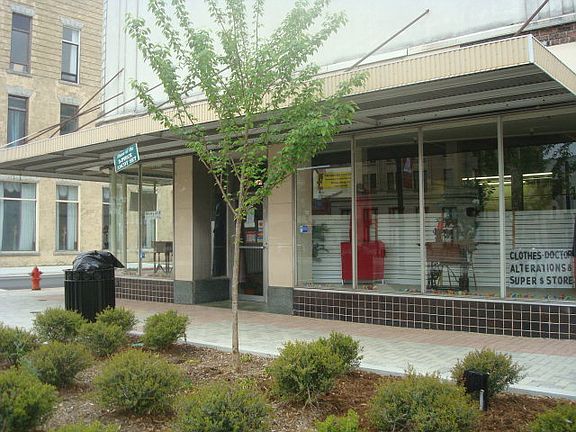 3rd image of 100 NW Main St