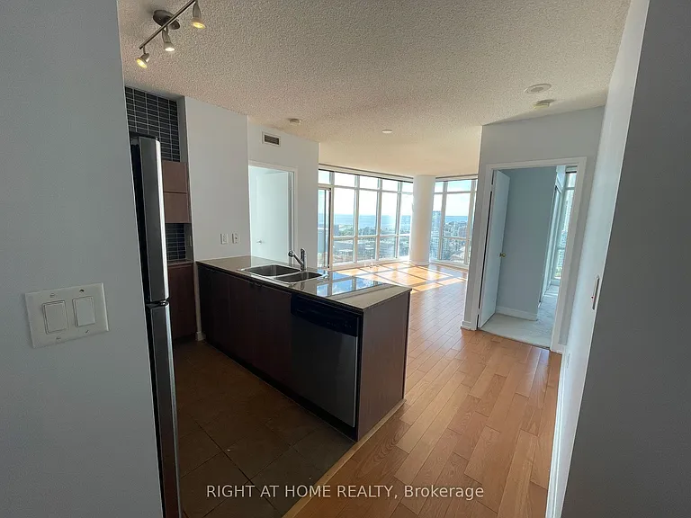 11 Brunel Ct #2615 — Photo 6