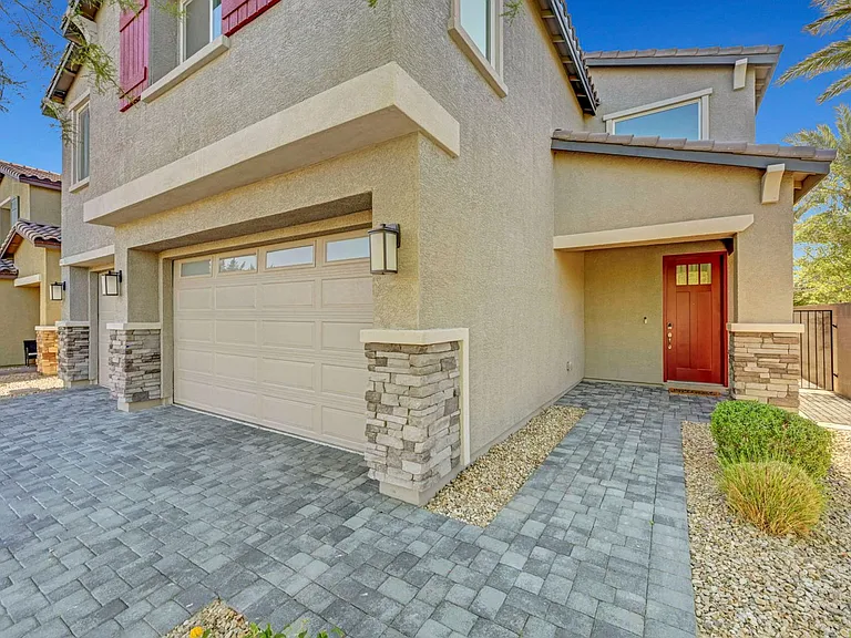7447 Ardenno St — Photo 4