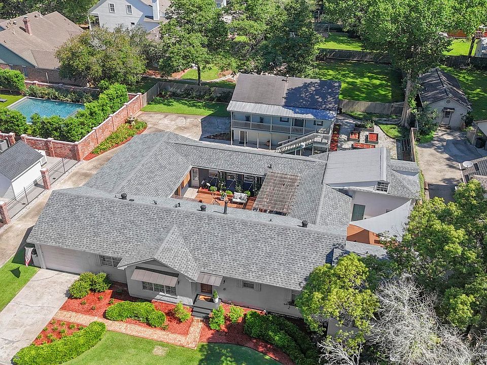 1st image of 4047 Hundred Oaks Ave