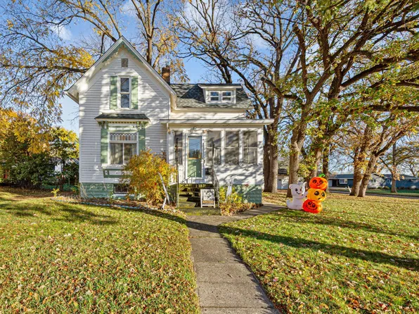 431 E Humphrey St, Lake Crystal, MN 56055