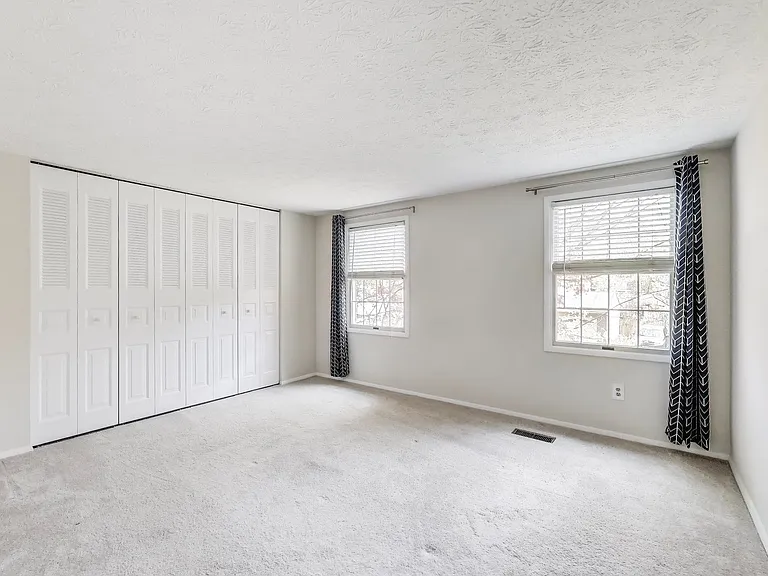 1337 Crockett Ln — Photo 25