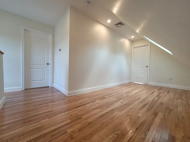 Bonus Room