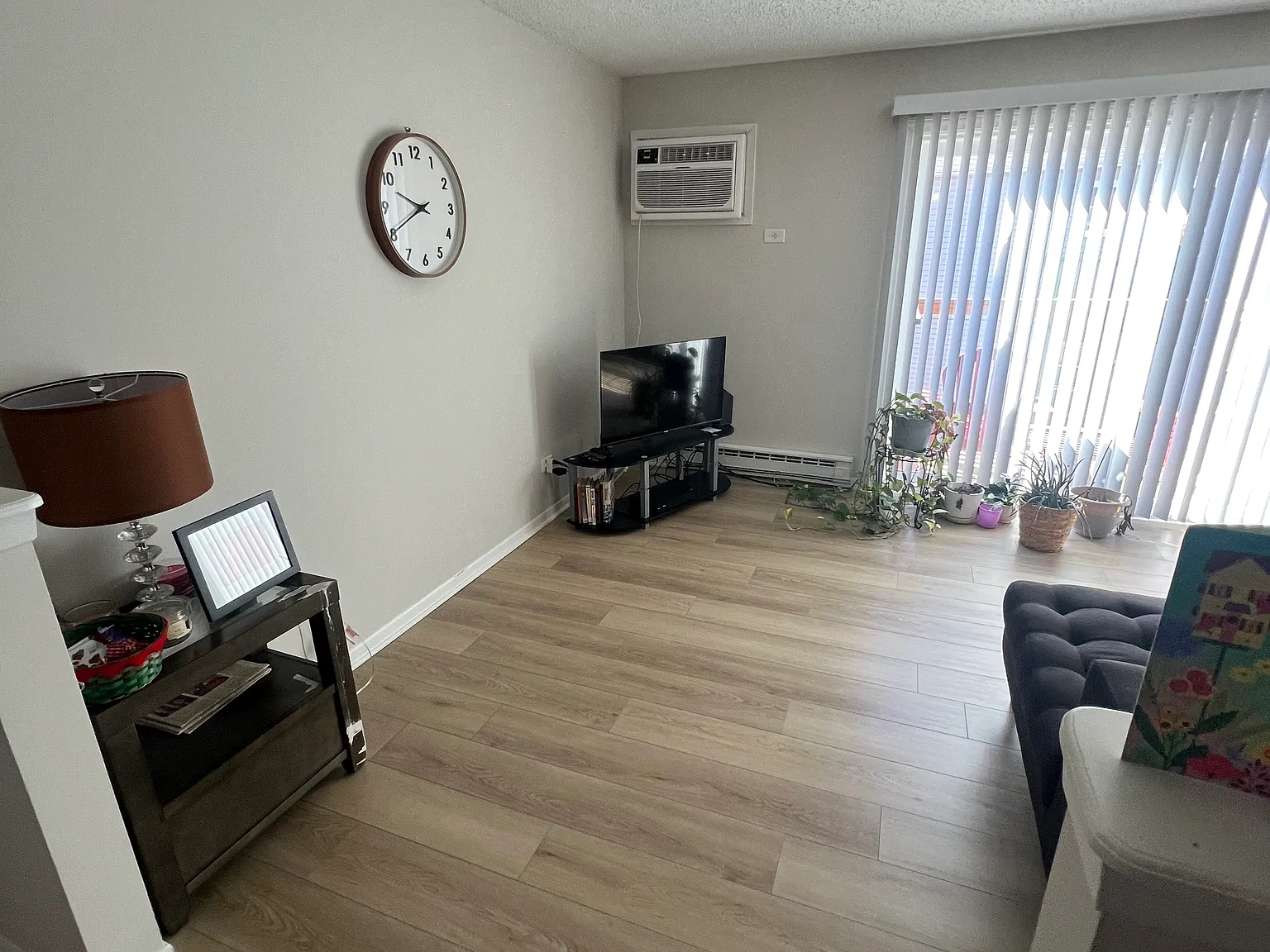 2 bed, 900 sqft, $1,400 — Photo 4