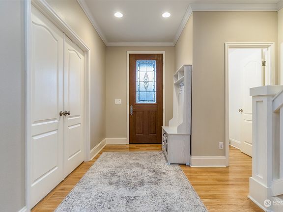 2nd image of 1081 SE Creekside Drive