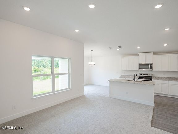 5th image of 8375 HELMSLEY Boulevard