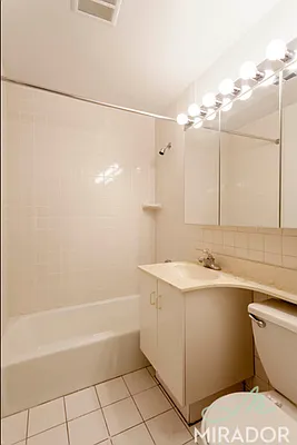 Rented by Mirador Real Estate | media 3