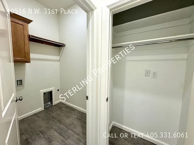 10516 NW 31st Pl — Photo 16
