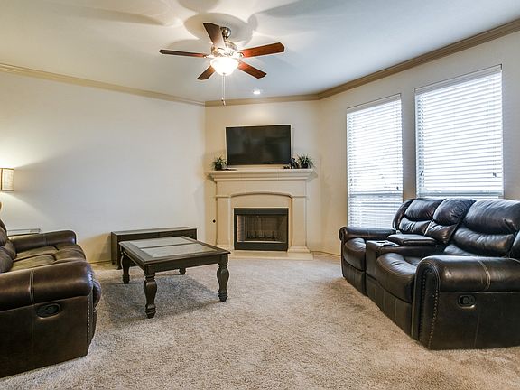 3rd image of 6807 Muirfield Dr