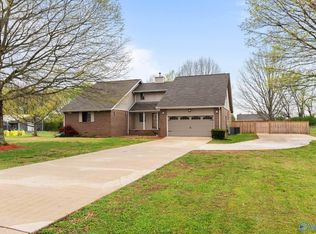 102 Whitewater Bnd, Hazel Green, AL 35750