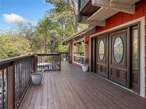 1147 Twin Lakes Dr, Wrightwood, CA 92397