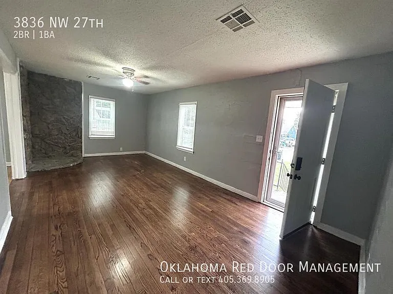 3836 NW 27th — Photo 2