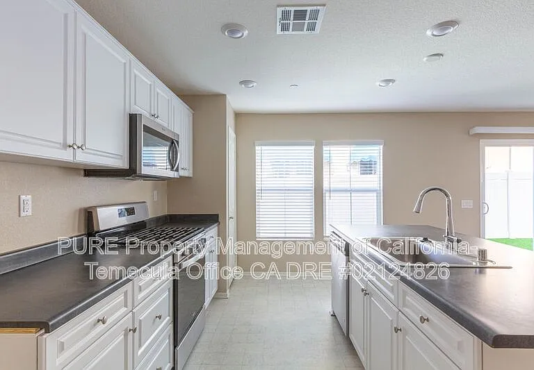 41966 Pedraza St — Photo 3