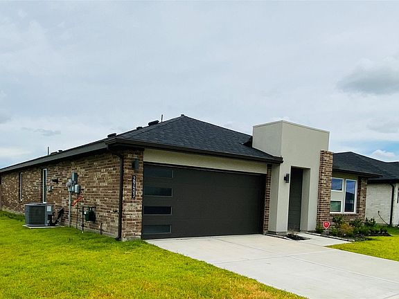 3rd image of 29403 Georgia Throw Ln
