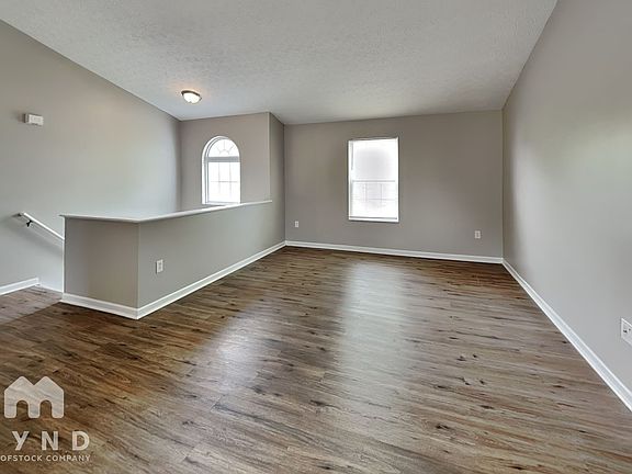 4th image of 1600 Milington Way