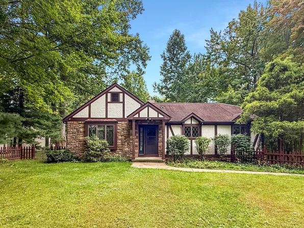 5435 Aspen Dr, Erie, PA 16506