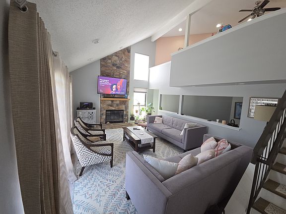Living Room - 1