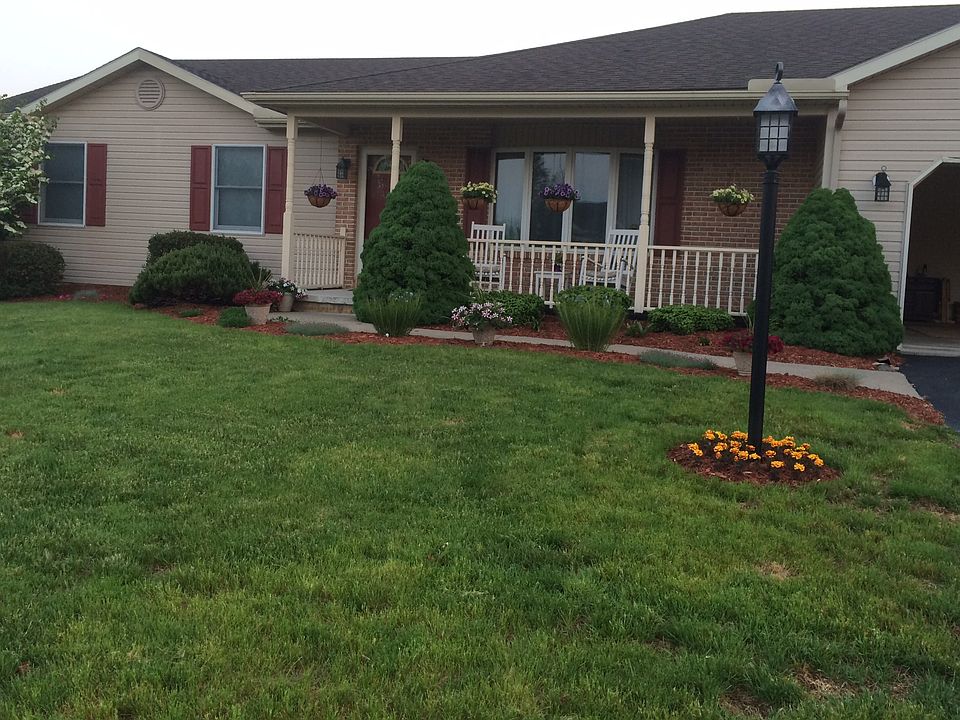 Welcome to 3907 Tamarind Dr.