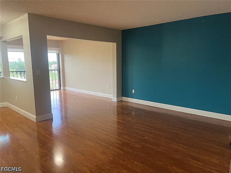 7430 Lake Breeze Dr #505 — Photo 5
