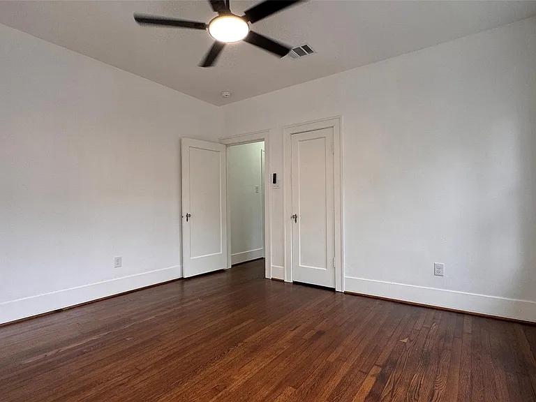 1569 Elliott St — Photo 13