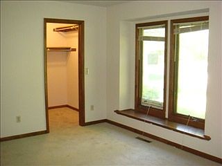 5th image of 55093 Jeffery Dr