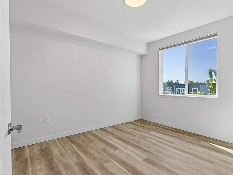 Evergreen Peak Apartments — Photo 47