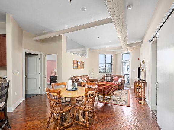 5th image of 650 S Mill St #315