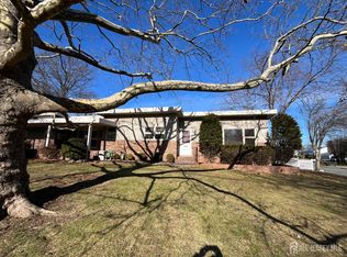 30 Bennet St, Fords, NJ 08863