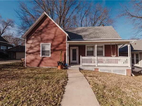 1123 Kearney St, Atchison, KS 66002