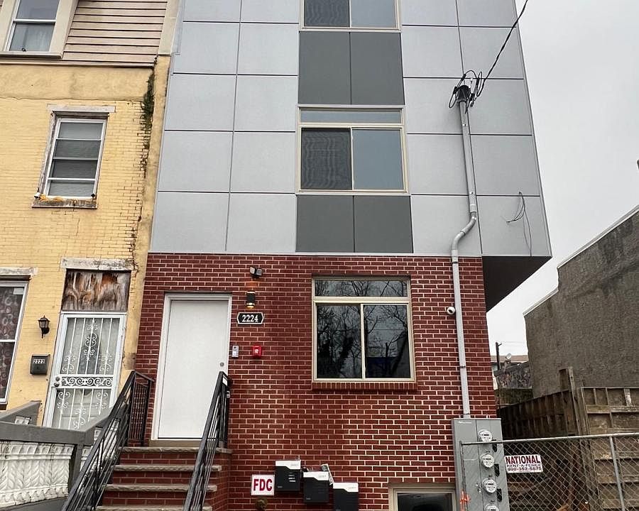 1st image of 2224 N Franklin St #2