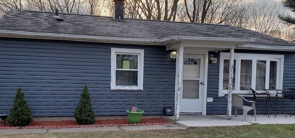 2nd image of 3714 Nebraska Dr