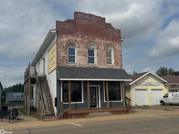 107 E Main St, New London, IA 52645