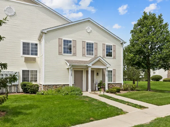 2125 Silverstone Dr #2113, Carpentersville, IL 60110