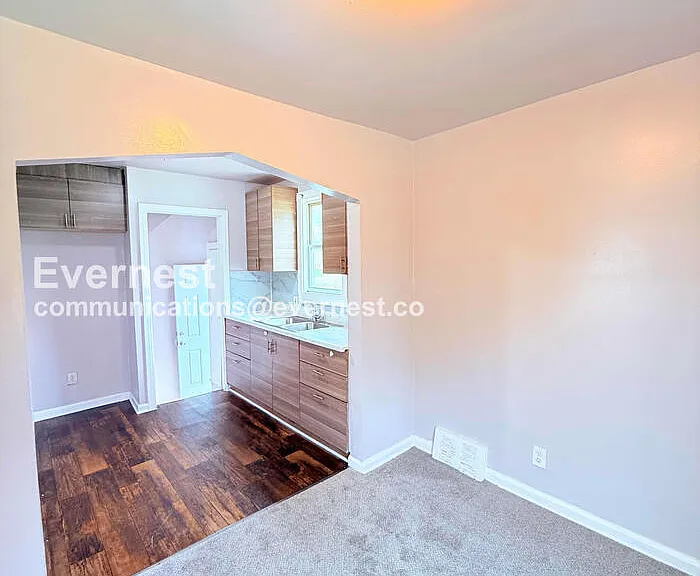 19415 Gable St — Photo 3
