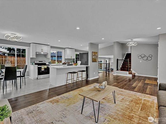 5th image of 32027 11th Avenue SW