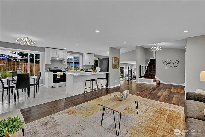 5th image of 32027 11th Avenue SW