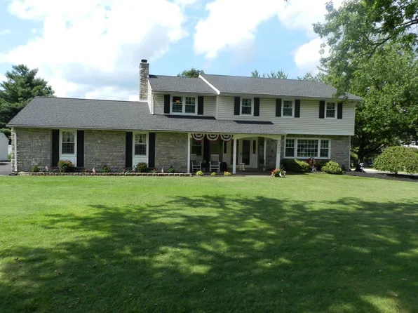 3020 State Rd, Telford, PA 18969