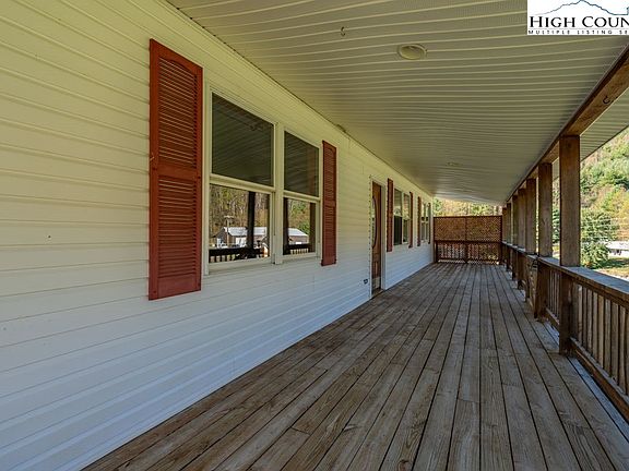 5th image of 861 Slabtown Road