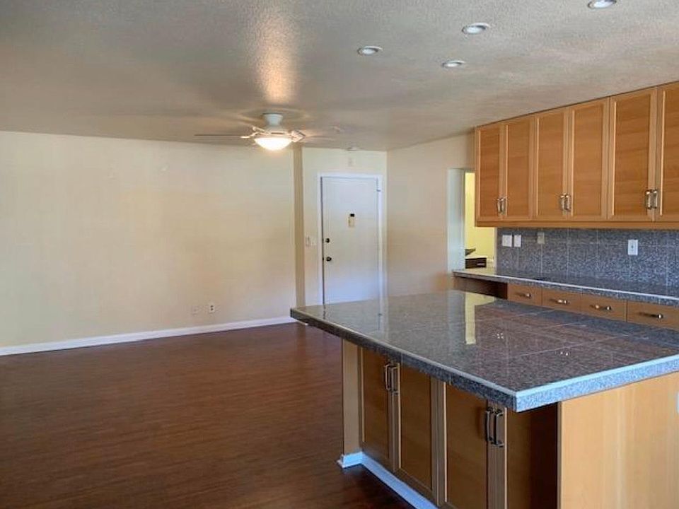 1st image of 7858 Cowles Mountain Ct Unit 2